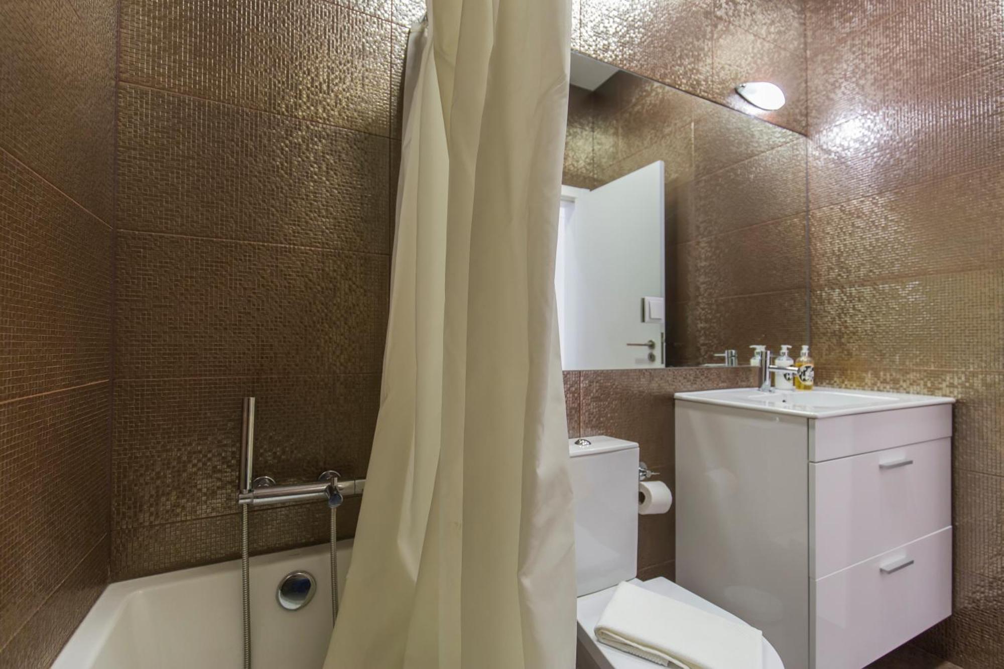 100 A - Casa Chiado-charming Apartment
